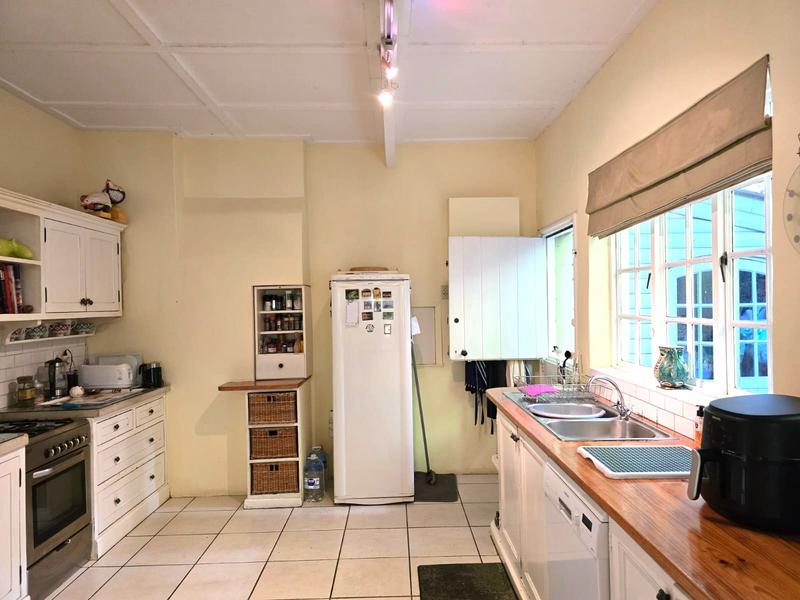 3 Bedroom Property for Sale in Lakeside Western Cape